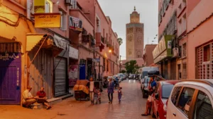 The mosque Koutoubia is the biggest mosque of Marrakesh, in Morocco. The mosque is also known by several other names, such as Jami ’ al-Kutubiyah, the mosque of Kotoubia, the mosque of Kutubiya, the mosque of Kutubiyyin and the mosque of the booksellers. He it is situated in the district of the southwest medina of Marrakesh. He it was finished under the reign of the Caliph Berber almohade Yaqub al-Mansour, and inspired other buildings such as the Giralda of Seville and the Tower Hassan of Rabat.