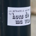 a sticker on the side of a wine bottle