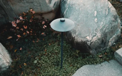 Courtyard streetlight