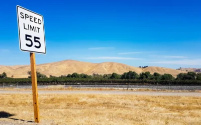 Une route dans le désert de Mojave…